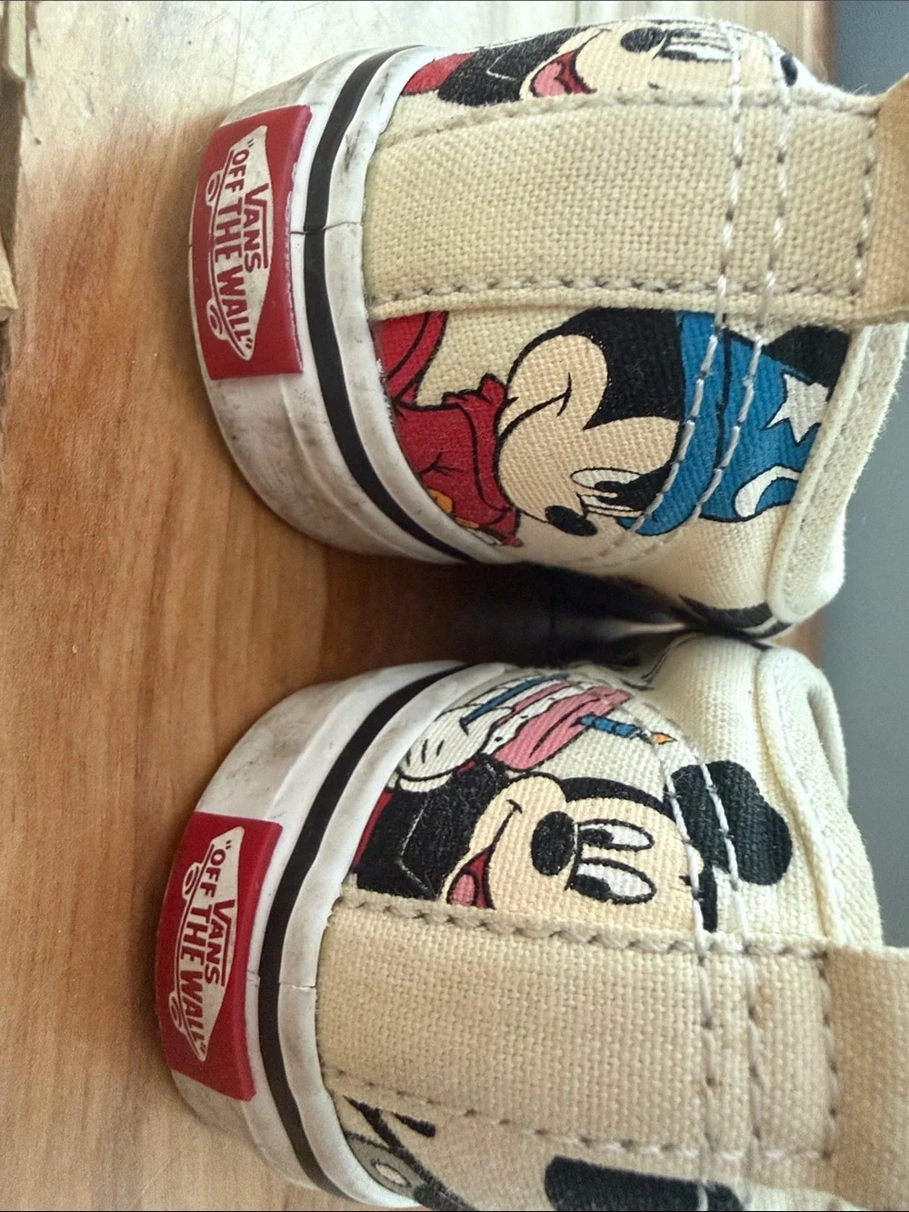 Vans Kids Mickey Mouse Cream Canvas Lace-Up Sneakers